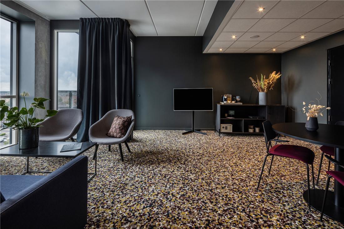 Peak 12 Hotel Вибор Екстериор снимка
